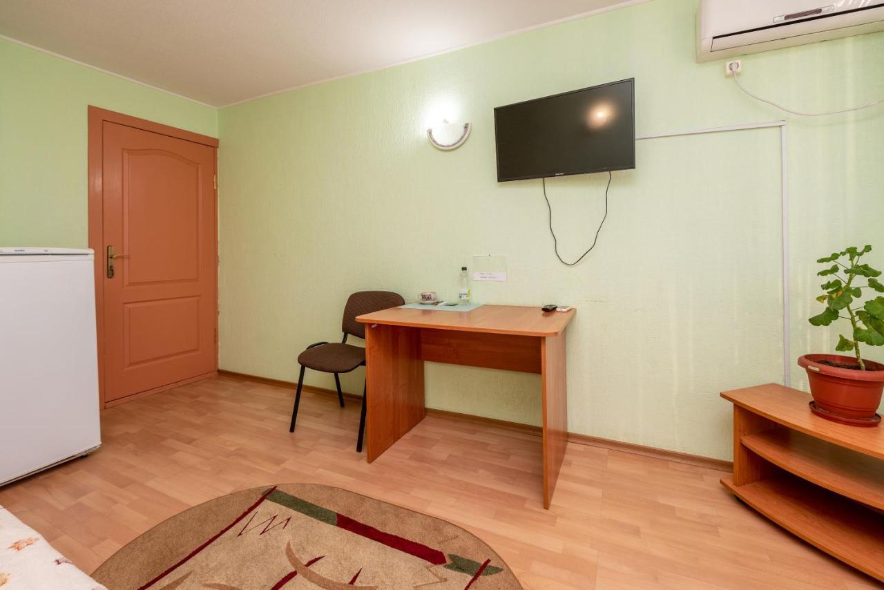 Elektromash Hotel Tiraspol Exterior foto